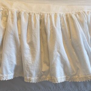 PB Teen Twin Lace Trimmed Bedskirt